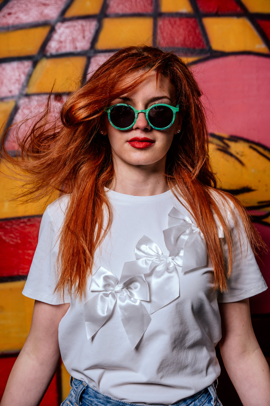 Person wearing Floaties recycled sunglasses