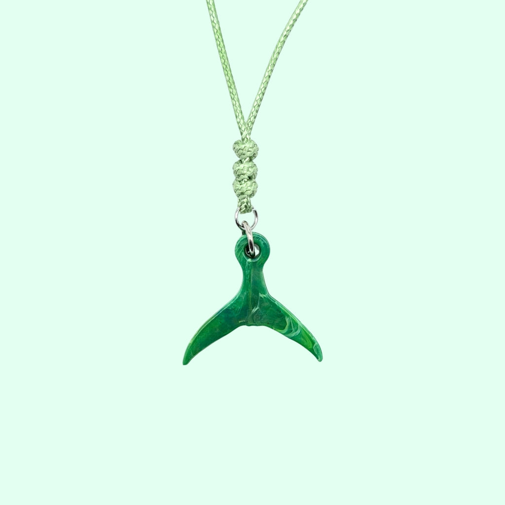 Tuna Tail Necklace Algae Drift